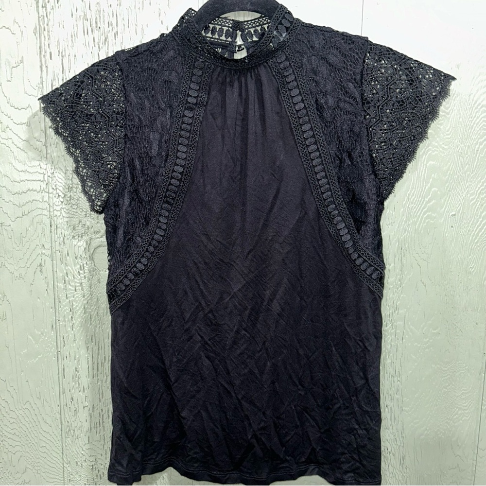 NWT black lace cable & gauge XS tee shirt